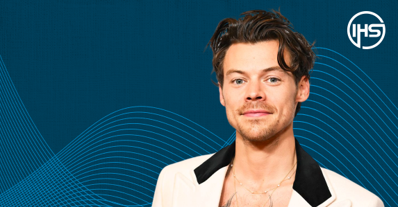 Does Harry Styles wear a hair piece or has a hair transplant?